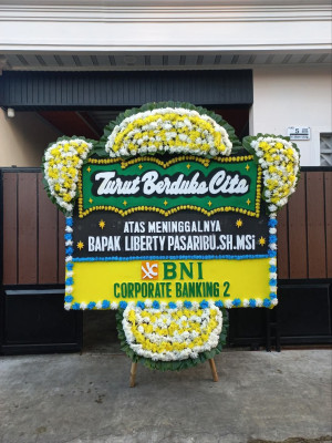 Papan Bunga Duka di Kencana